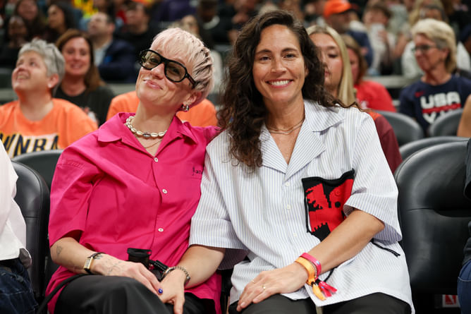 "I loved it" - WNBA legend Sue Bird's wife Megan Rapinoe reveals her reaction to being in a 'thruple' during Seattle Storm game