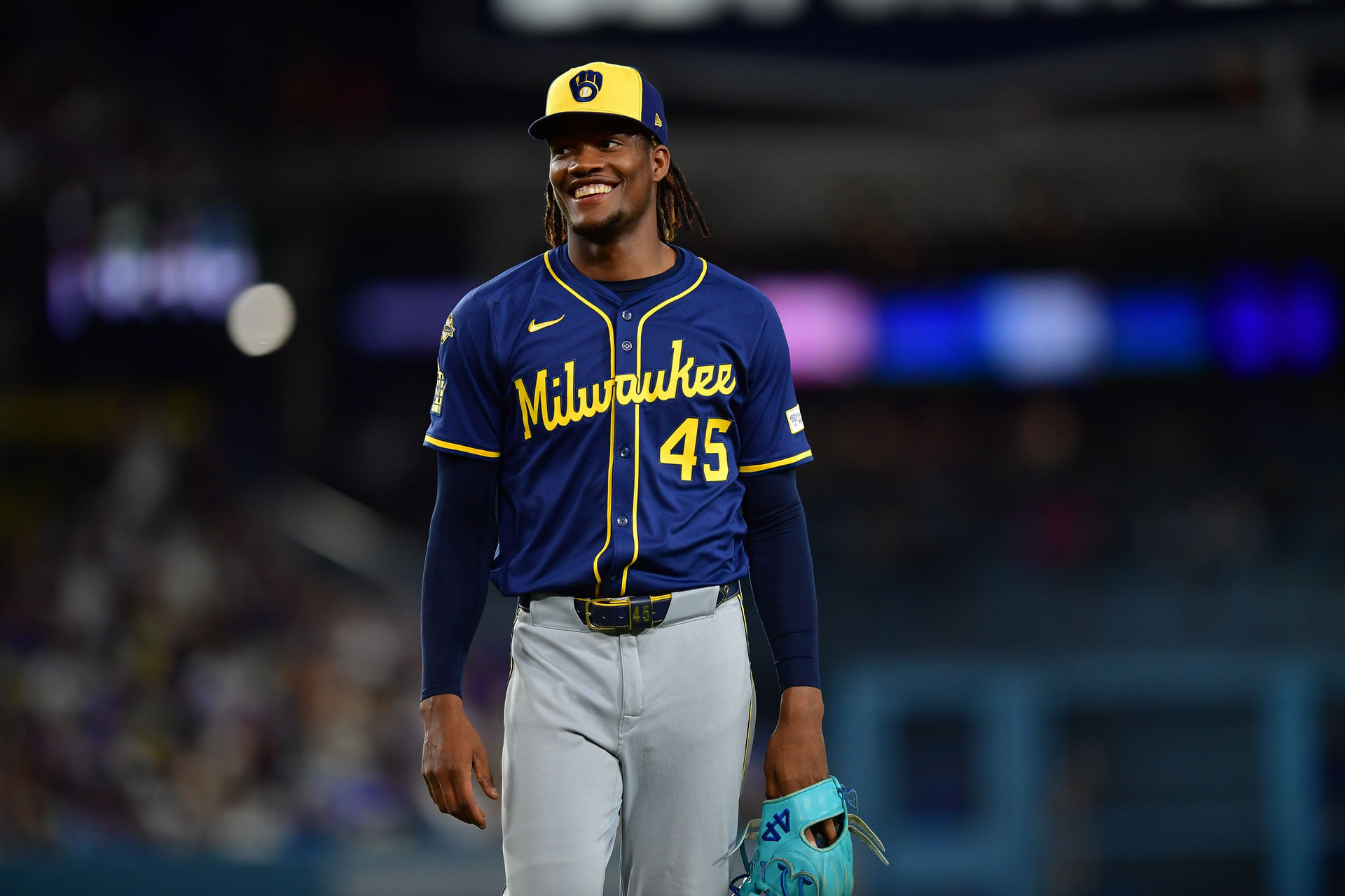 MLB: Milwaukee Brewers at Los Angeles Dodgers - Source: Imagn