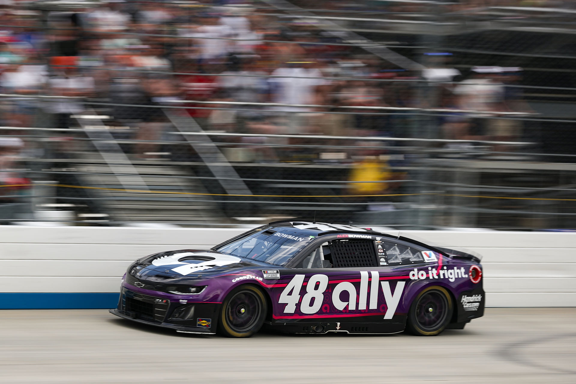 Alex Bowman drives the #48 Chevrolet Camaro for Hendrick Motorsports - Source: Imagn