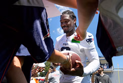 Julian Edelman makes feelings known on Stefon Diggs returning from ACL injury after attending Patriots training camp