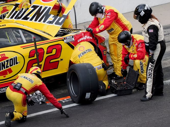 “Running over crap on the racetrack”: Joey Logano doesn’t hold back his emotions over his Richmond failure