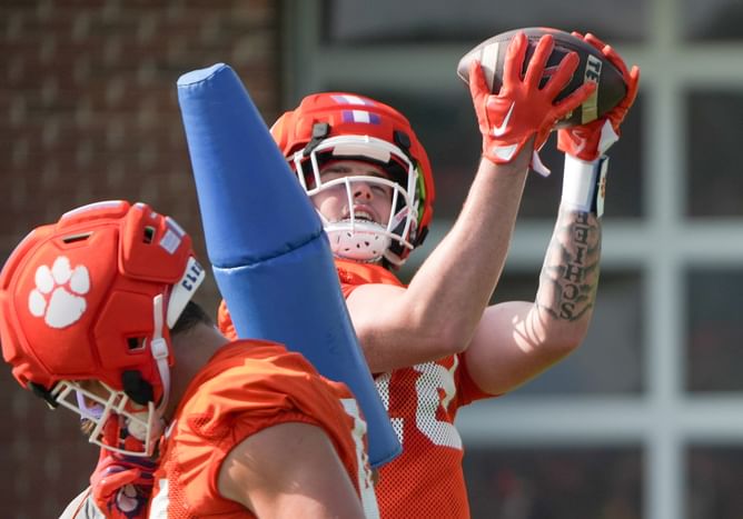 Clemson HC Dabo Swinney breaks silence after TE Ian Schieffelin’s shocking DUI arrest under suspicion