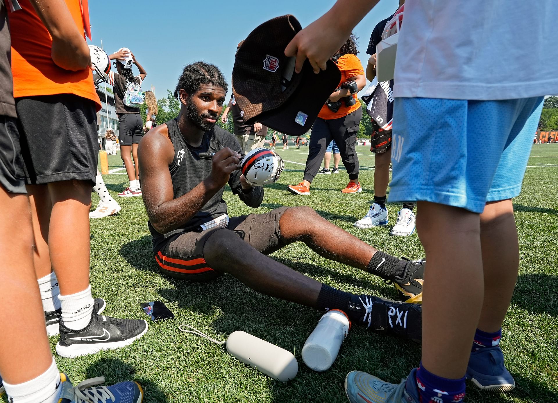 "Shedeur Sanders is being set up to fail" - Ex-Heisman Trophy winner slams Browns as Coach Prime's son lands 4th in QB depth chart