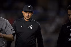 “Fire Aaron Boone” - MLB insider reveals surprising manager candidate as potential solution to spark Yankees in postseason race