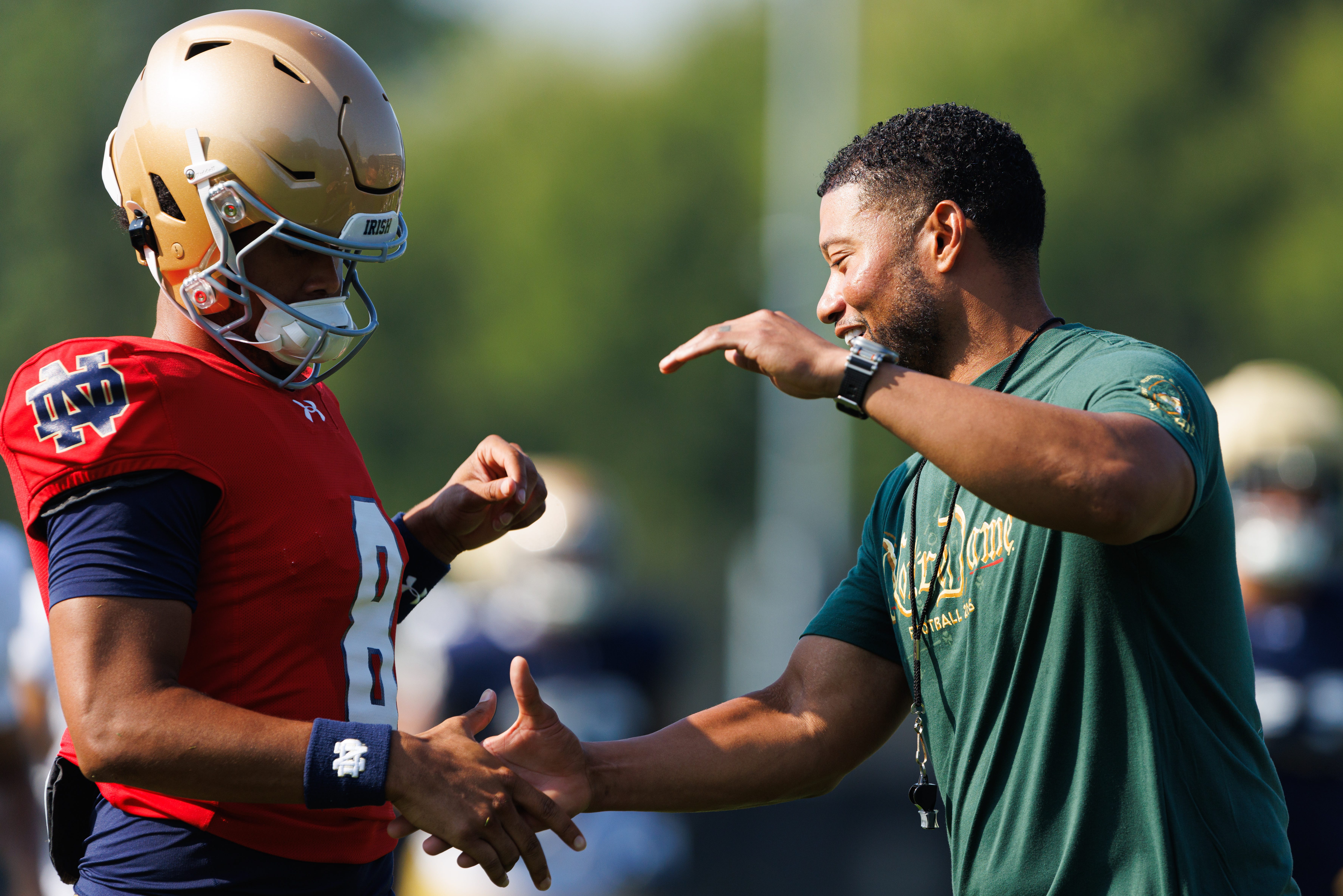"Why is this a problem?" Insider sees silver lining in Notre Dame QB race between Kenny Minchey and CJ Carr