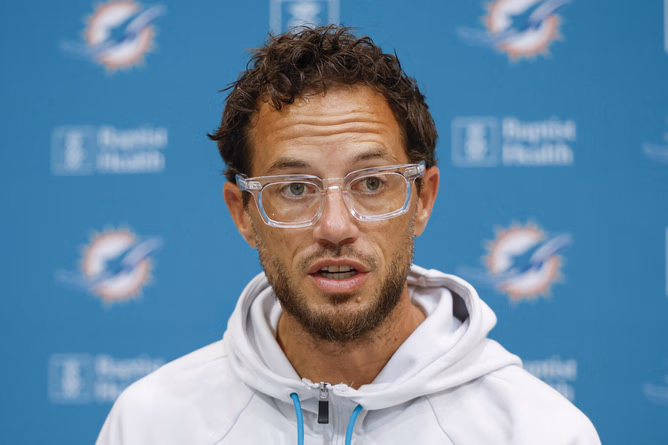 "Dolphins are an embarrassment" - Colin Cowherd tears into Mike McDaniel over reports of sloppy joint practice with Lions
