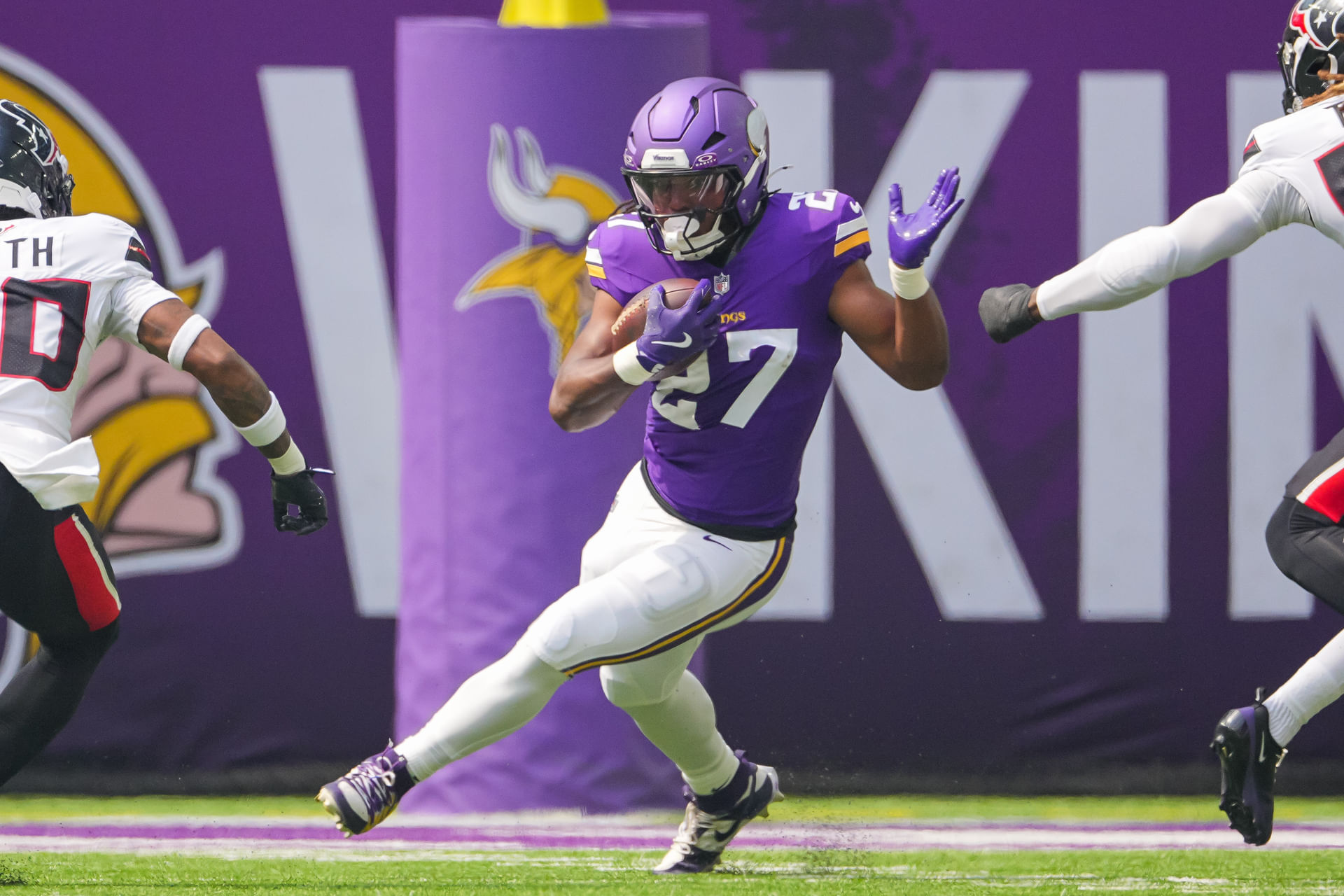 NFL: Houston Texans at Minnesota Vikings - Source: Imagn