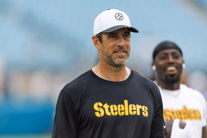 "Doing a Joe Biden" - Aaron Rodgers reveals how Cam Heyward, TJ Watt saved him from bizarre on-field moment during Steelers vs. Jaguars preseason game