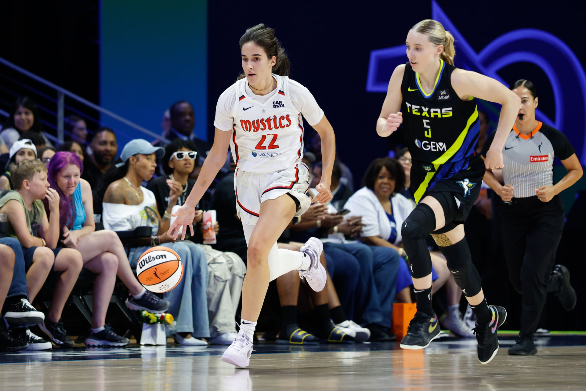 Can Sonia Citron pull off an upset over Paige Bueckers? (Photo: IMAGN)