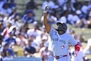 Vladimir Guerrero Jr. channels favorite ‘Superman’ energy to blast 2-run HR on daughter Vlaimel’s 8th birthday