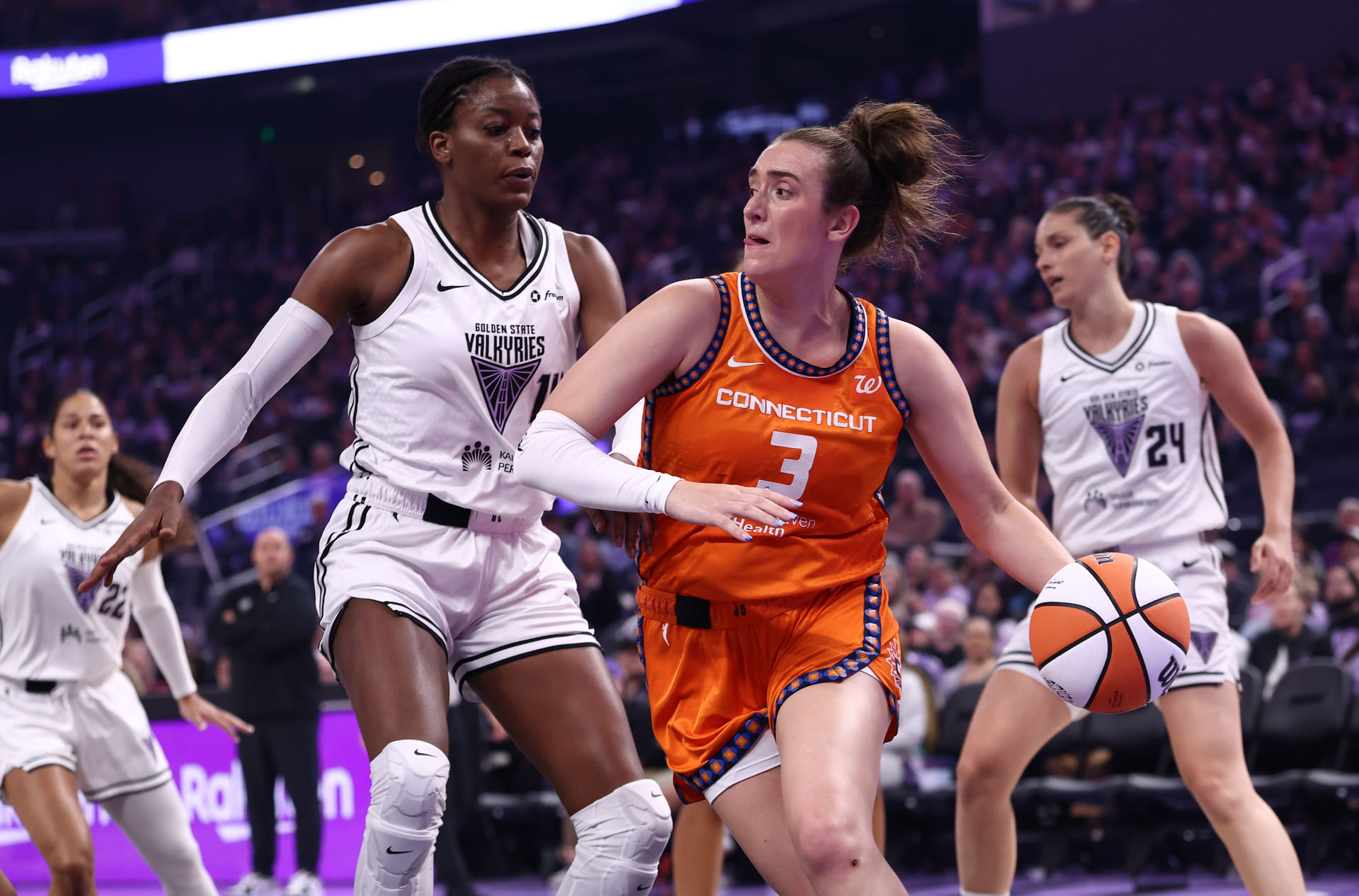 WNBA: Connecticut Sun at Golden State Valkyries - Source: Imagn