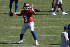"Quincy Williams clearly threw a punch": NFL fans react as Giants-Jets joint practice erupts into fight