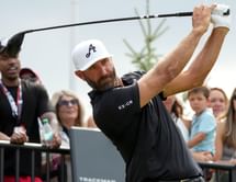 Dustin Johnson’s wife Paulina Gretzky poses with a singer who has 2.5M IG followers at LIV Golf Indianapolis