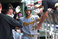 "Real housewife of MLB" - Fans clown Tommy Pham over hilarious bench-clearing drama