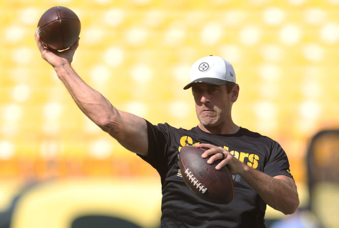 Aaron Rodgers fires back at "holding teams hostage" narrative while explaining Steelers commitment delay