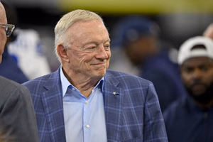 Watch: Viral video shows Jerry Jones crying uncontrollably over Cowboys' playoff loss Packers on Netflix's 'America's Team' series