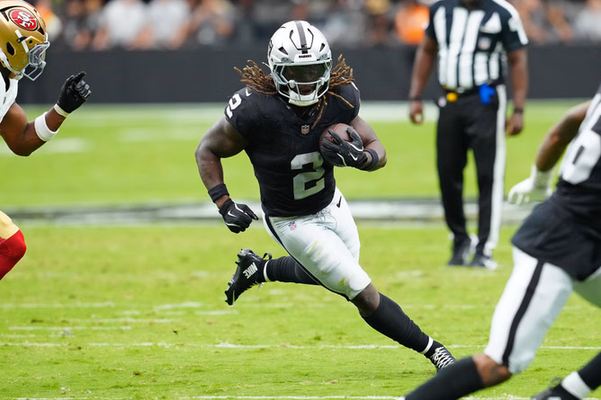 Ashton Jeanty's GF Gabrielle Miller sends 2-word message as Raiders RB pulls off statement performance in his second preseason game vs. 49ers
