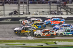 “That should be a publicity shot”: NASCAR insider reacts to the margin of win in Daytona’s 4-wide finish