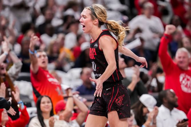 "Tough!": Lexie Hull's mom Jaime Hull proud of Fever guard gutting through massive head injury scare in mammoth win over Storm