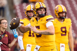 "Refereeing malpractice": CFB fans react to Minnesota QB Drake Lindsey's bizarre interception in season opener vs. Buffalo Bulls