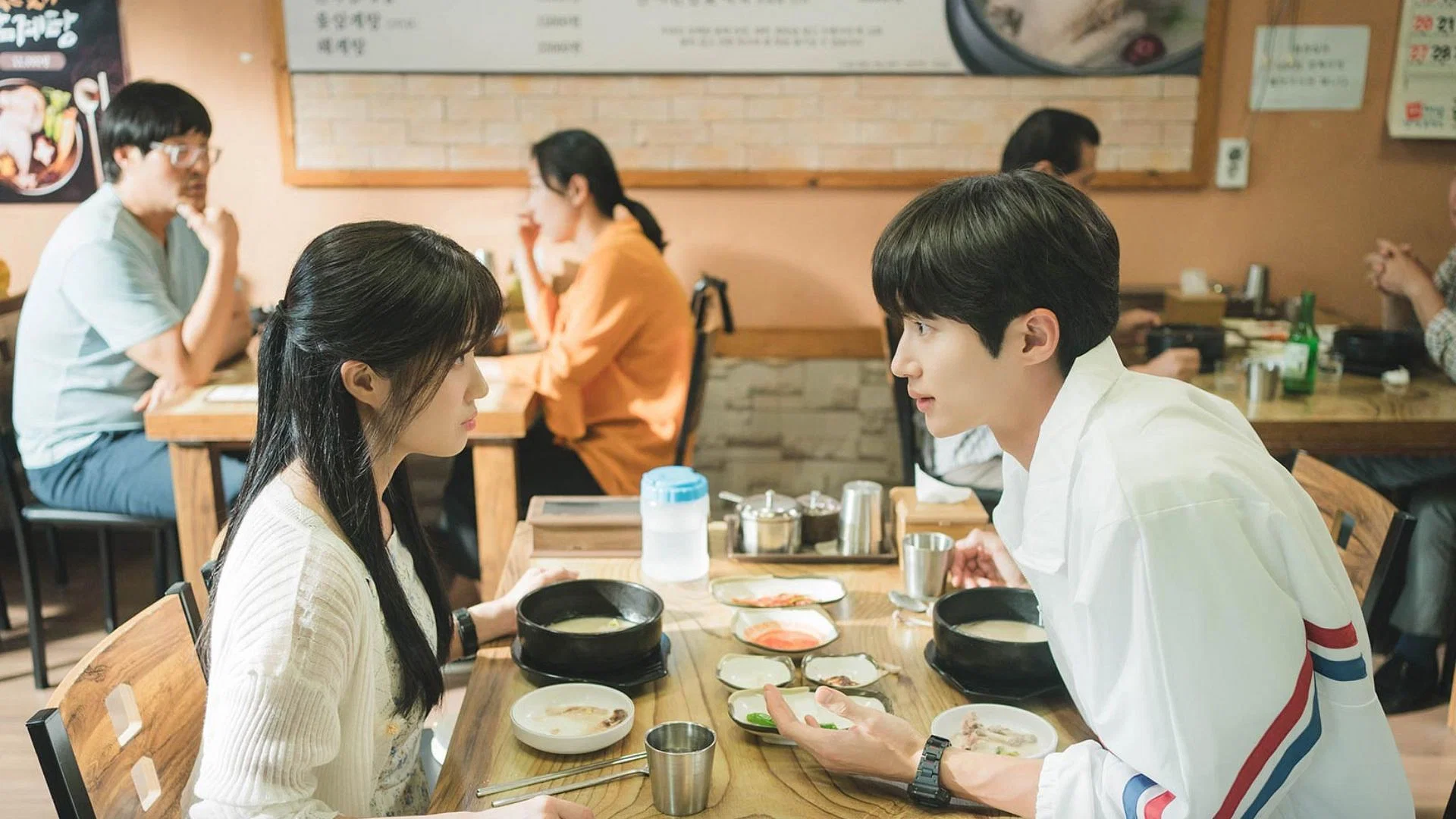 Kim Hye-yoon and Byeon Woo-seok (Image Via X/@cjndrama)