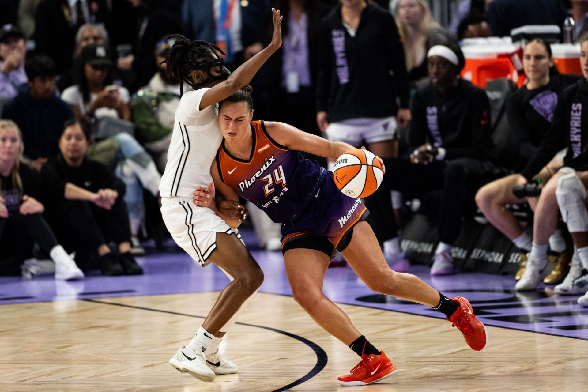 WNBA: JUL 14 Phoenix Mercury at Golden State Valkyries - Source: Getty