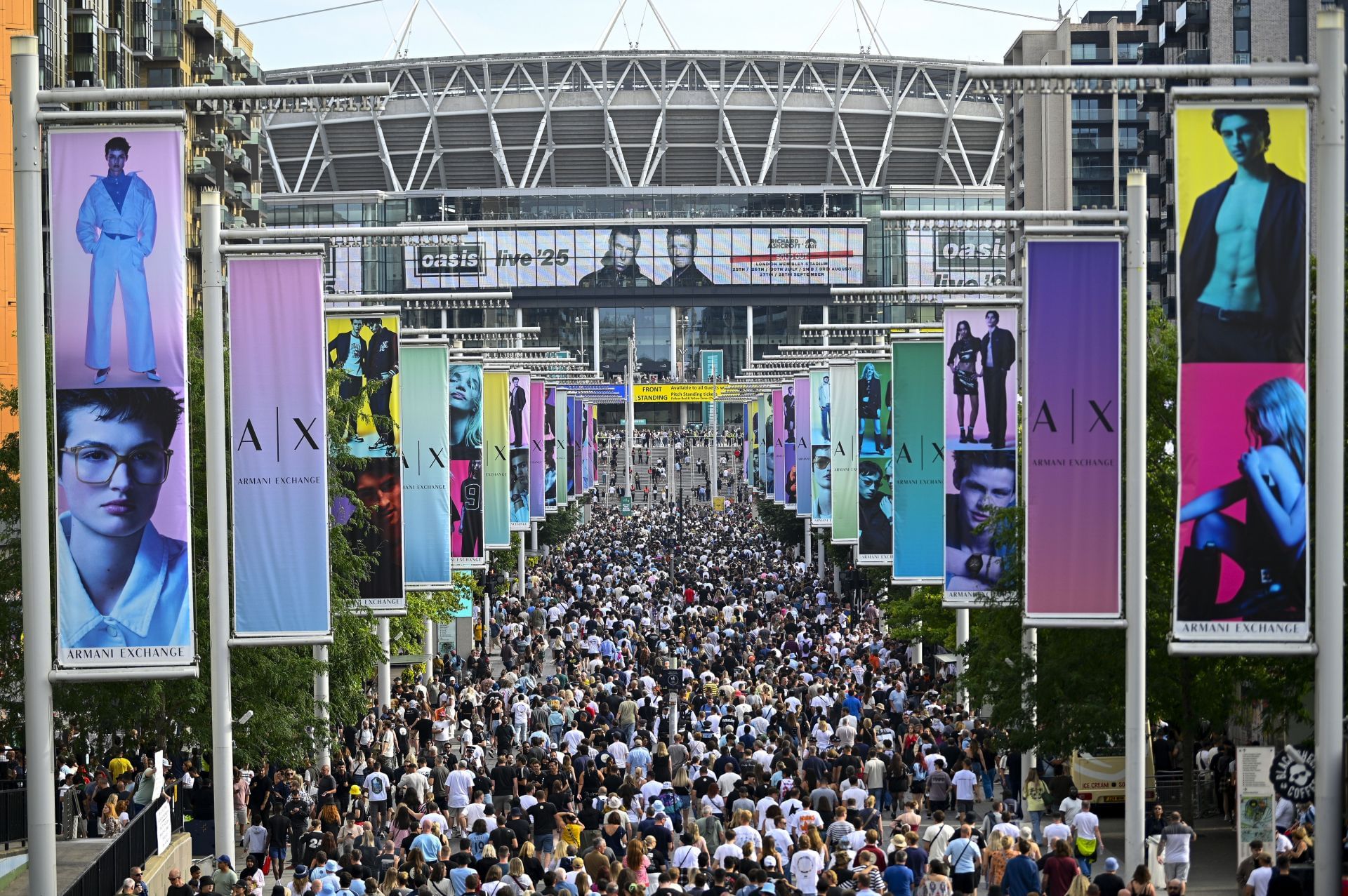 How did Lee Claydon die? Wembley Stadium reportedly reviewing its alcohol policy for live music concerts after a fan died during an Oasis show