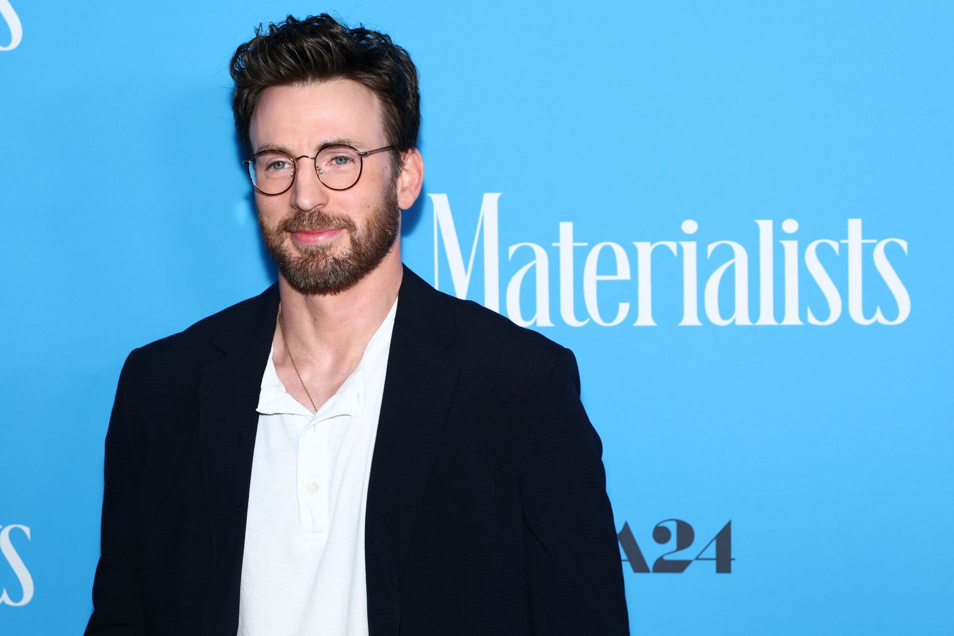 Chris Evans at the A24&#039;s &quot;Materialists&quot; New York Premiere (Image via Getty)
