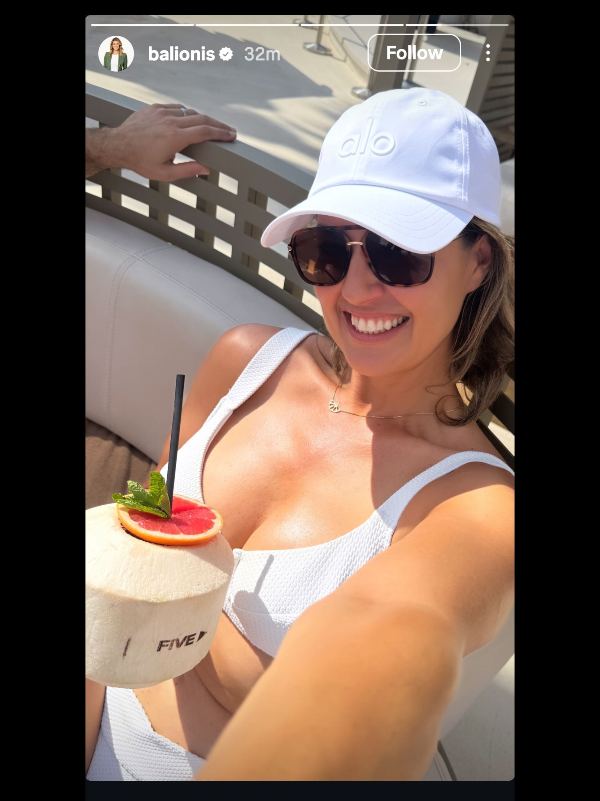 Screenshot from Amanda Balionis&#039; Instagram story from Ibiza / @balionis on IG