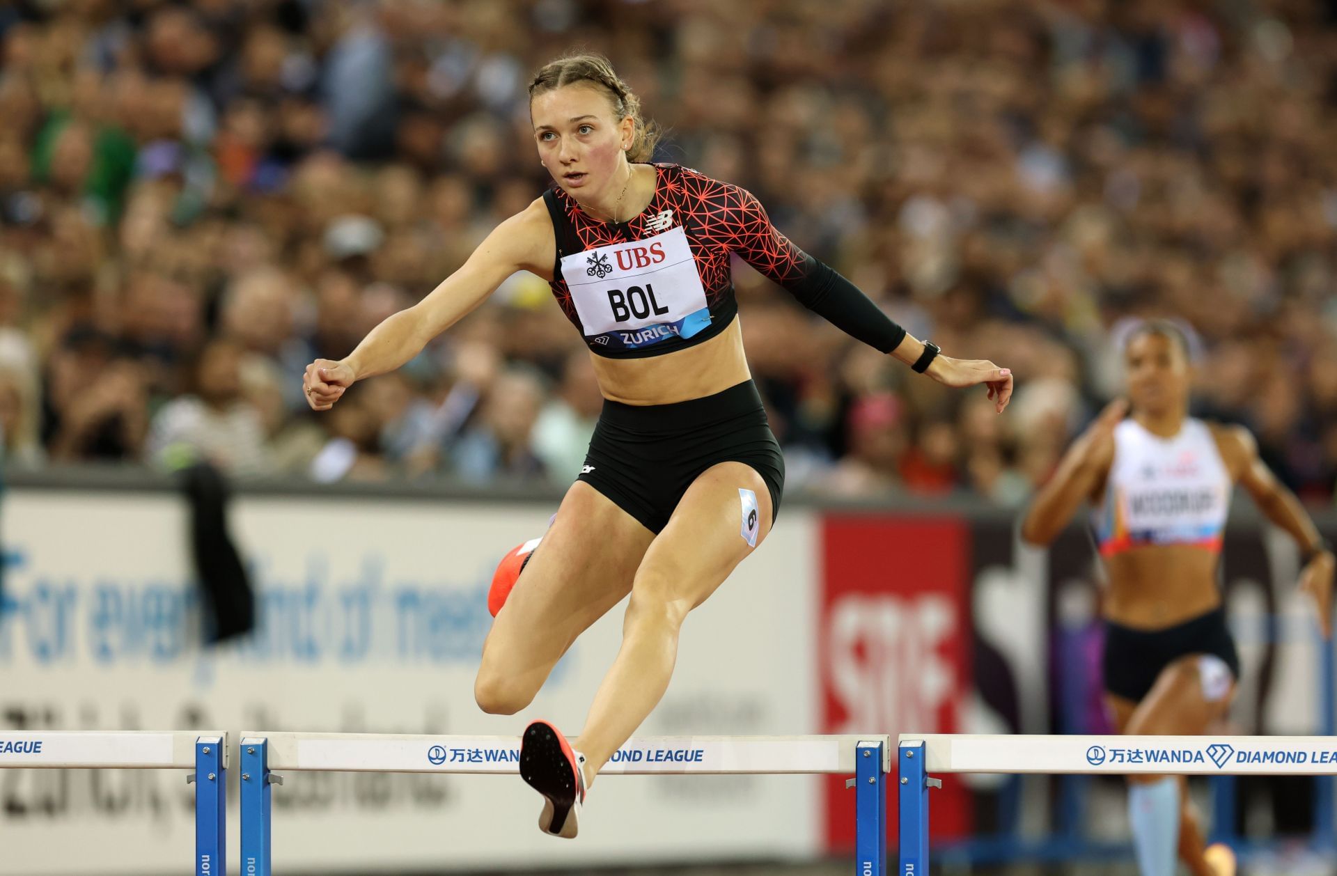 Femke Bol (Image via: Getty)