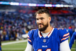 "Bears fans are missing him right now": NFL world reacts as Mitch Trubisky shines during first half of Bills vs Giants preseason game