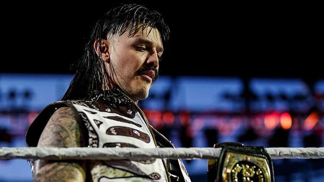 Dominik Mysterio under fire from WWE legend; Triple H decision questioned: "What the hell" (Exclusive)