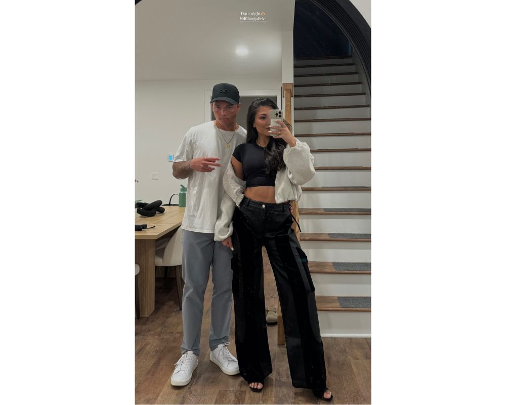 Browns QB Dillon Gabriel&rsquo;s Fianc&eacute;e Zo Caswell dropped 2-word Message as the Couple went on a date in Cleveland [IG/@zo.caswell]