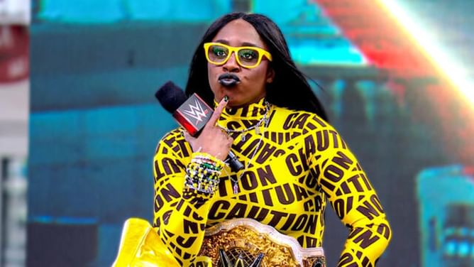 3 WWE stars who could replace Naomi as Women’s World Champion if she is forced to vacate the title