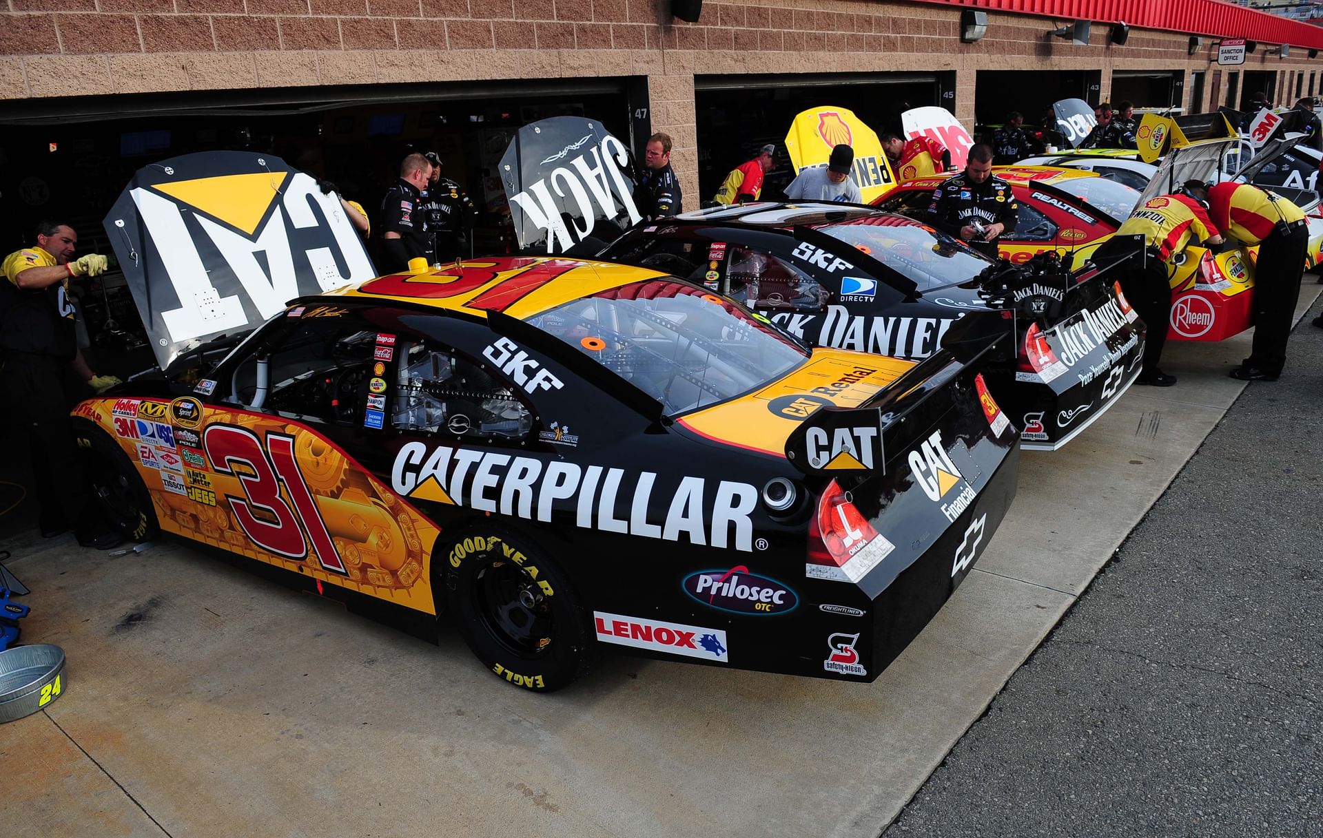 NASCAR Sprint Cup Series: Auto Club 500-Practice - Source: Imagn