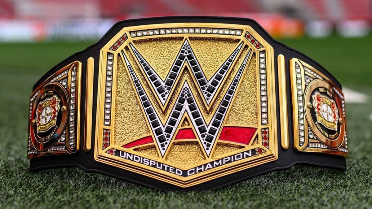 The WWE title is on the line (Credit: WWE.com)
