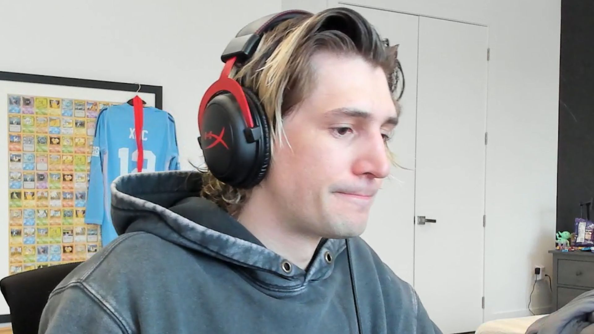 Twitch streamer xQc made a series of posts claiming that major organizations often used view-botting for their talents (Image via xQc/Twitch)