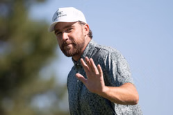“MASSIVE ICK ALERT”: NFL fans react to Travis Kelce's GQ photoshoot with alligator and snake