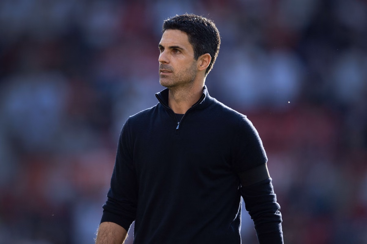 Arsenal make move to hijack rivals Tottenham's deal for 27-year-old star, player keen on switch to the Gunners: Reports