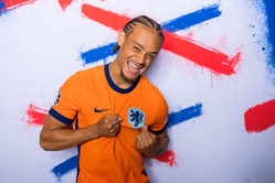 PL giants plotting move to hijack Chelsea's transfer deal for Xavi Simons: Reports