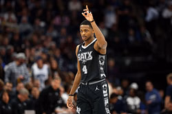 "Overpay of doom" - NBA fans lose it as Spurs give De'Aaron Fox a Luka Doncic-tier payday with $229million extension