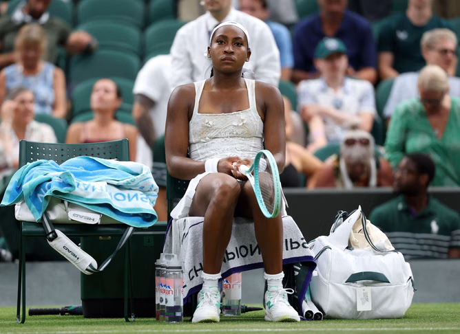 WATCH: Concerning scenes as Coco Gauff breaks down in tears mid-match after tough moment during US Open clash vs Donna Vekic
