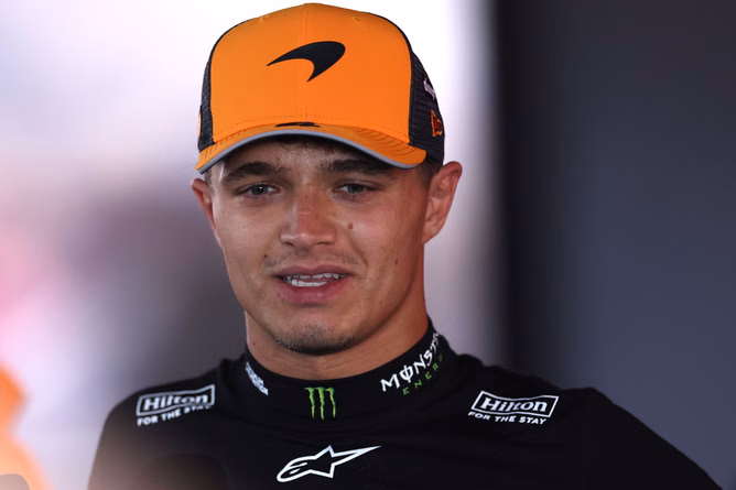 A heartbroken Lando Norris reacts to the race-ending PU failure in the F1 Dutch GP