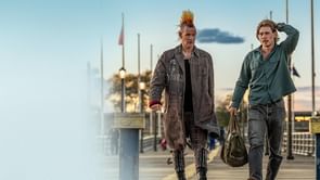 Is there a post-credits scene in Caught Stealing? Details explored