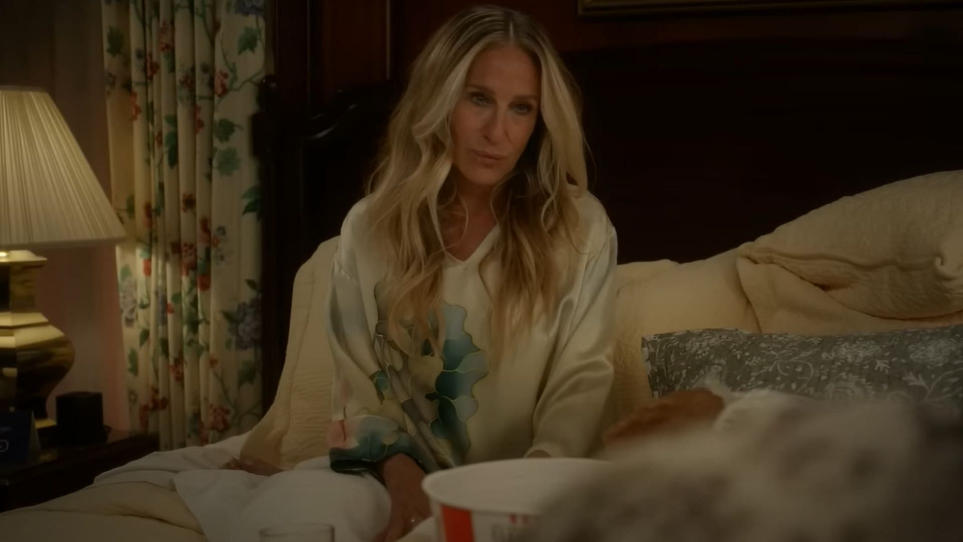 Sarah Jessica Parker as Carrie Bradshaw in And Just Like That (Image via YouTube/@TVPromos)