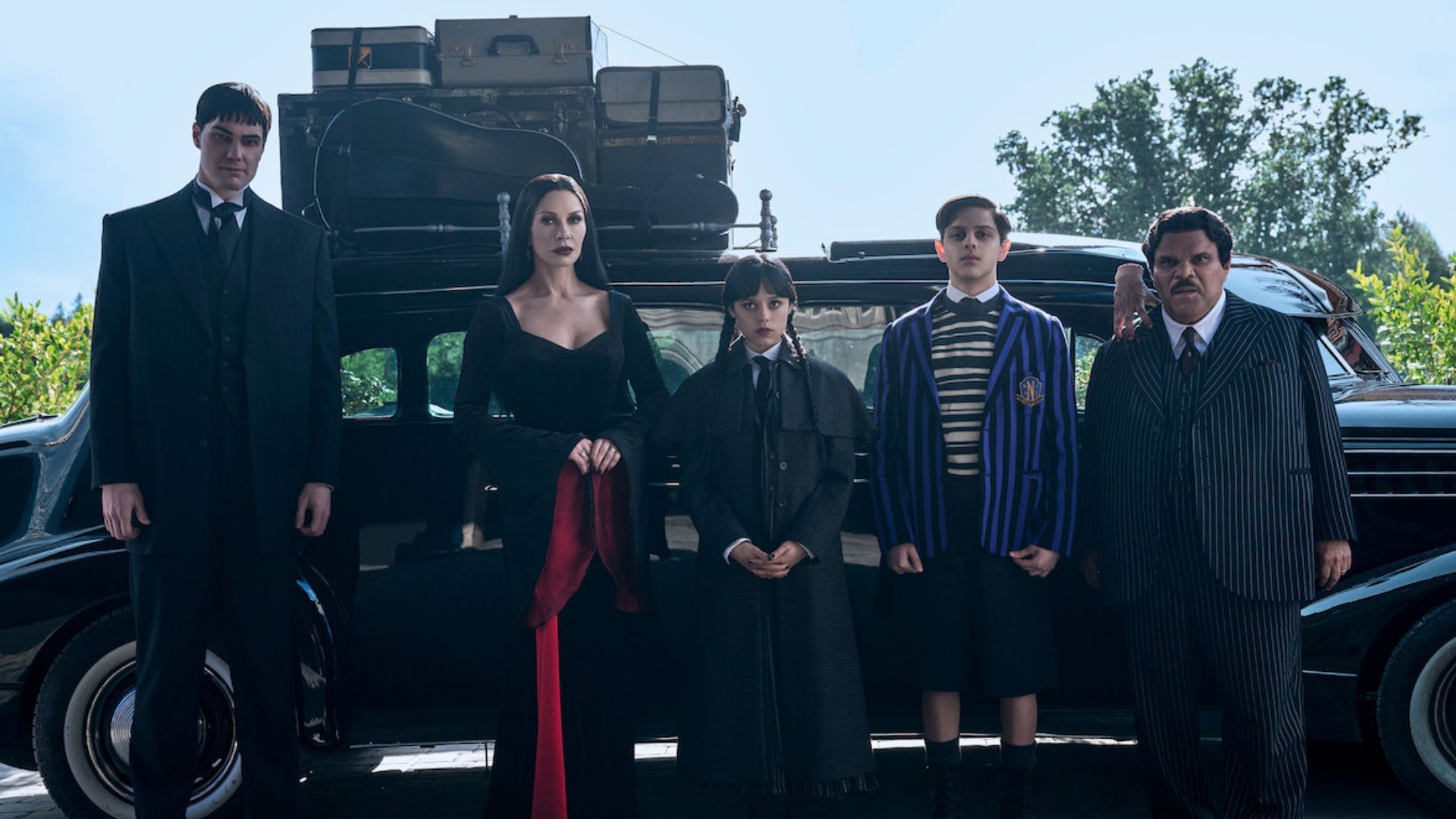 The Addams family is eccentric and yet oddly charming (Image via Netflix)
