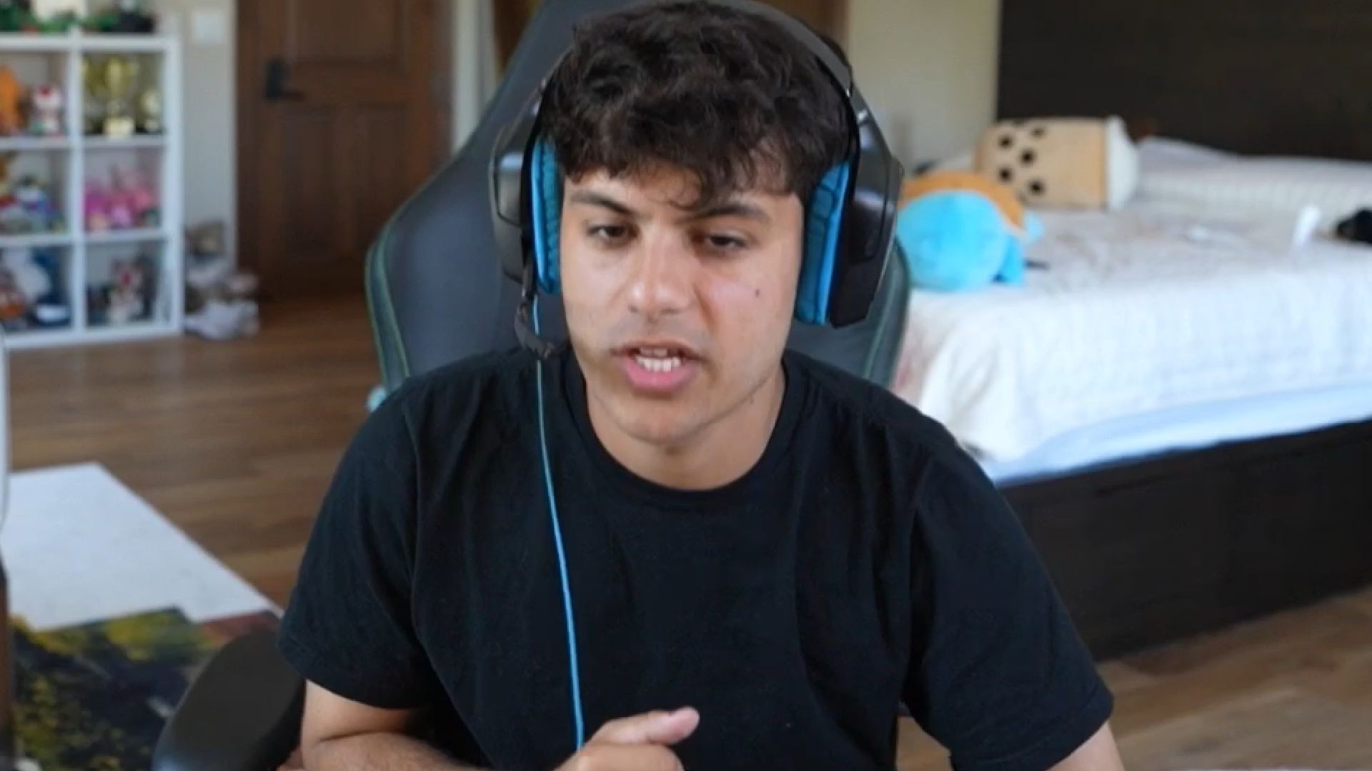 Stable Ronaldo opined on the possibility of new members being inducted into FaZe Clan (Image via stableronaldo/Twitch)
