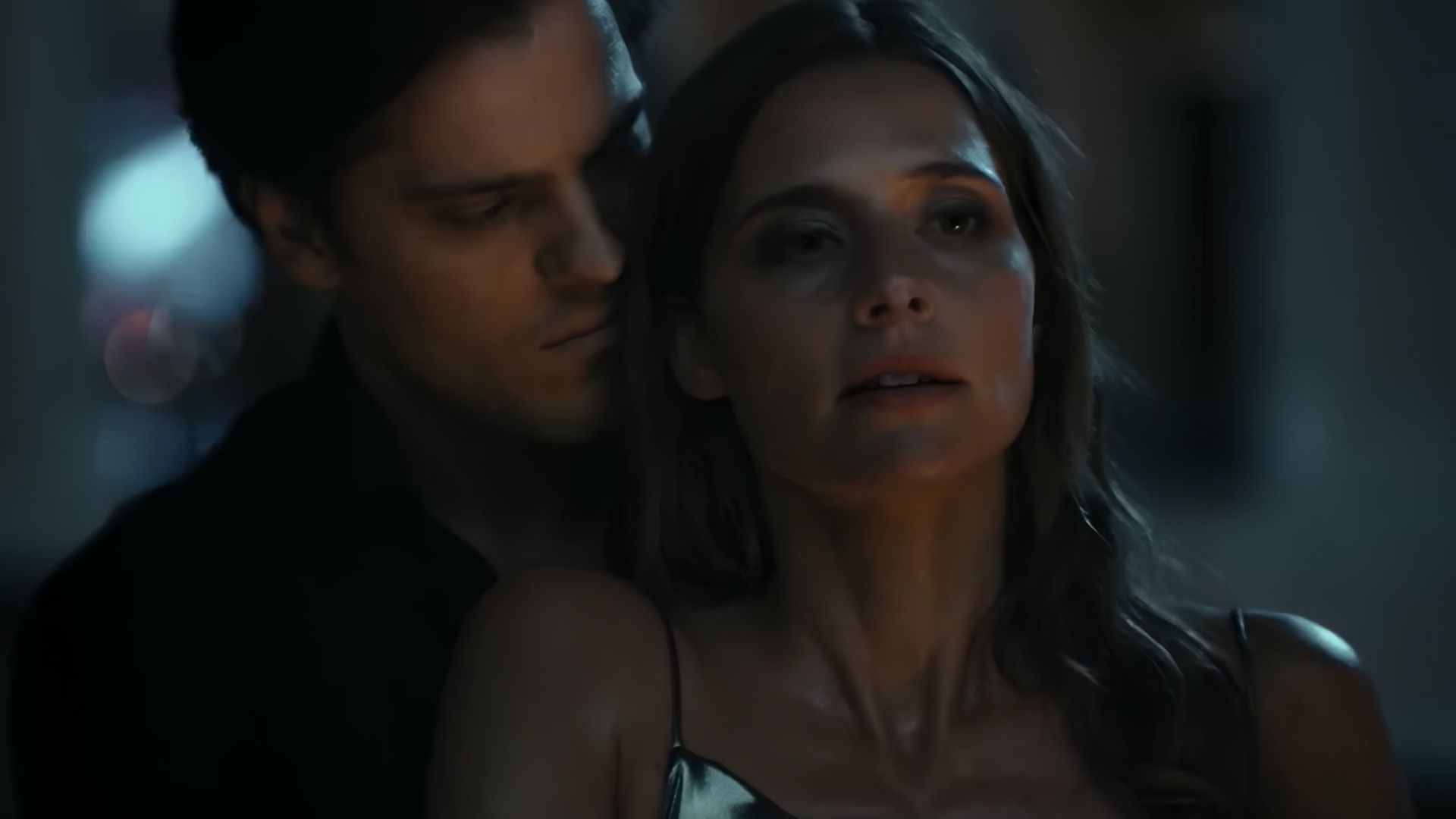 Tom and Lilli&rsquo;s intimacy complicates the truth, leaving the audience to question whether it was love or manipulation. (Image via Netflix)