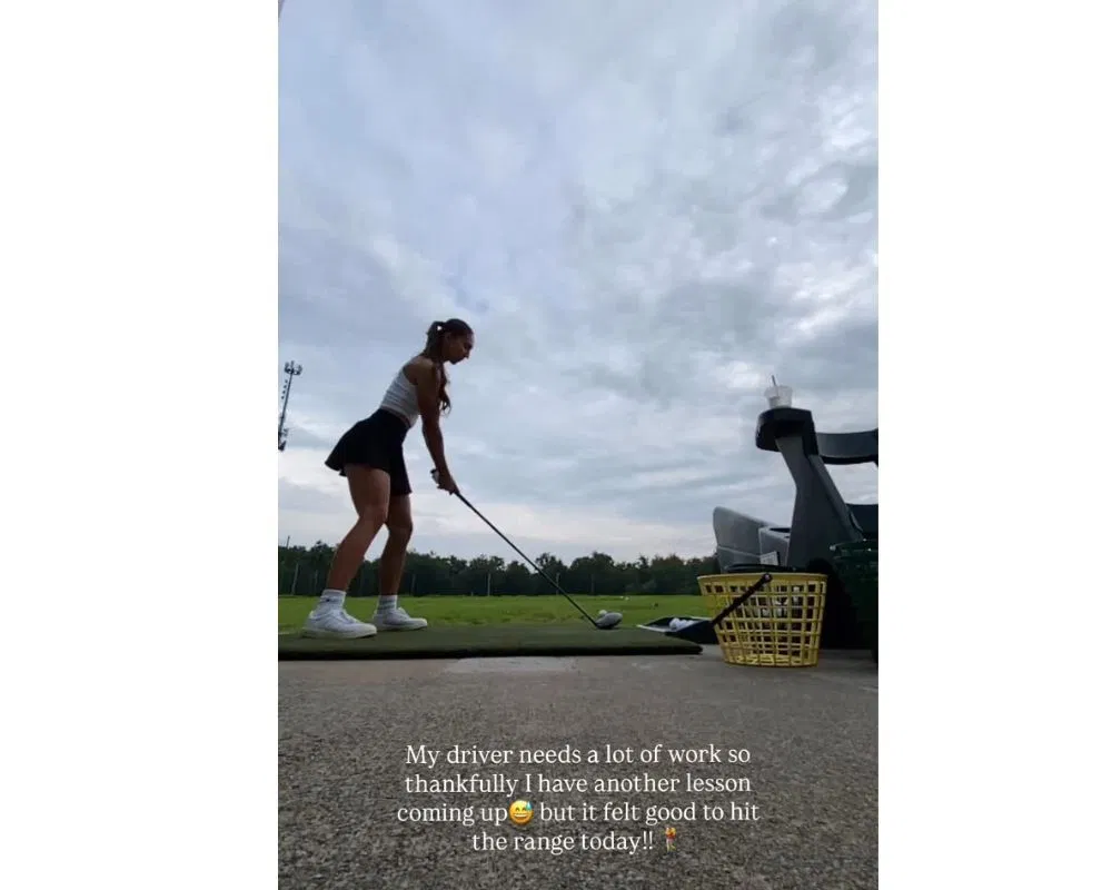 Melanie Wilking shared a video of her from Golf Session with a message in caption [IG/@melaniewilking]