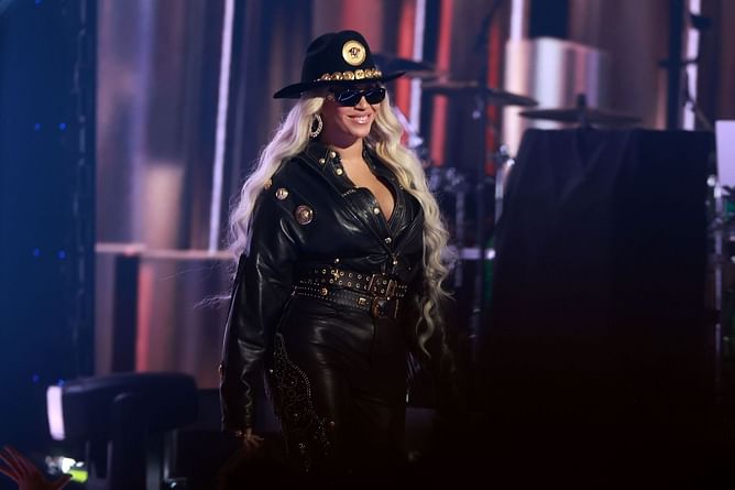 "Marilyn Monroe wasn't even a natural blonde" - Debate ensues as netizens react to Piers Morgan accusing Beyoncé of cultural appropriation